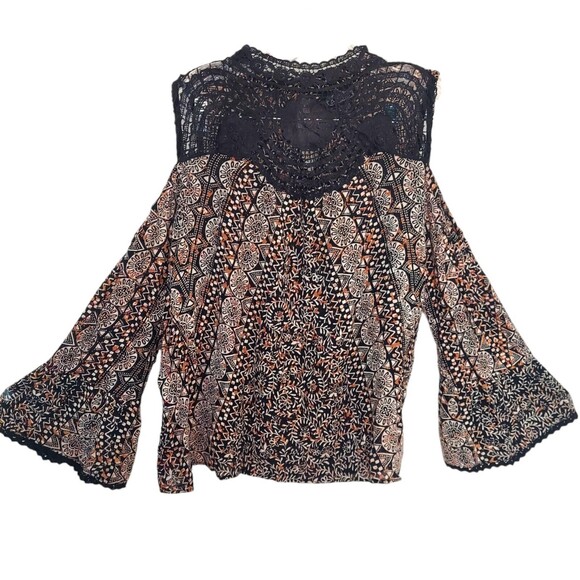 Angie Shirt Size Small Black Lace Cold Shoulder Top - Picture 1 of 10